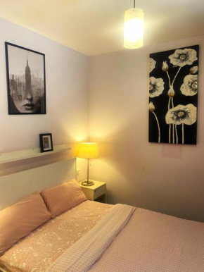 3 Bedroom Next to Airport & La Sagrada Familia Metro and FC barcelona Stadium
